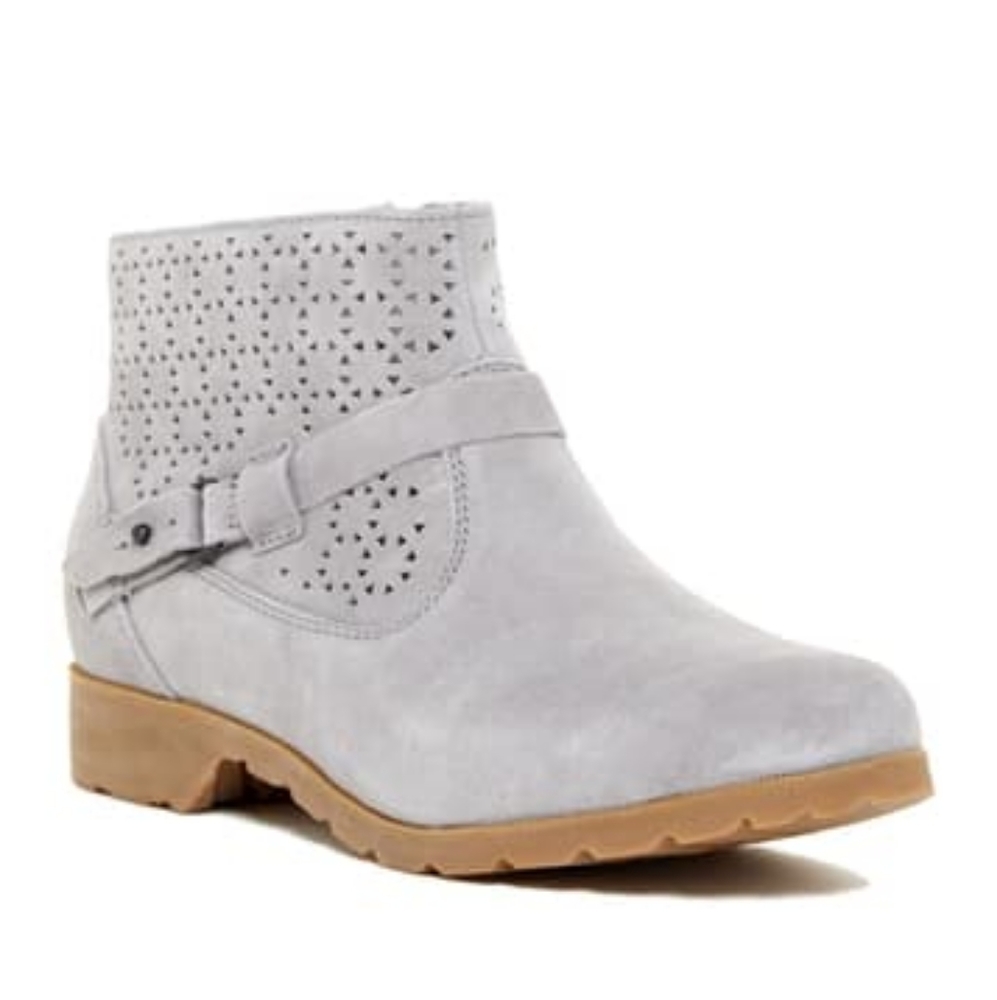 Teva women's Delavina Ankle perforated boot